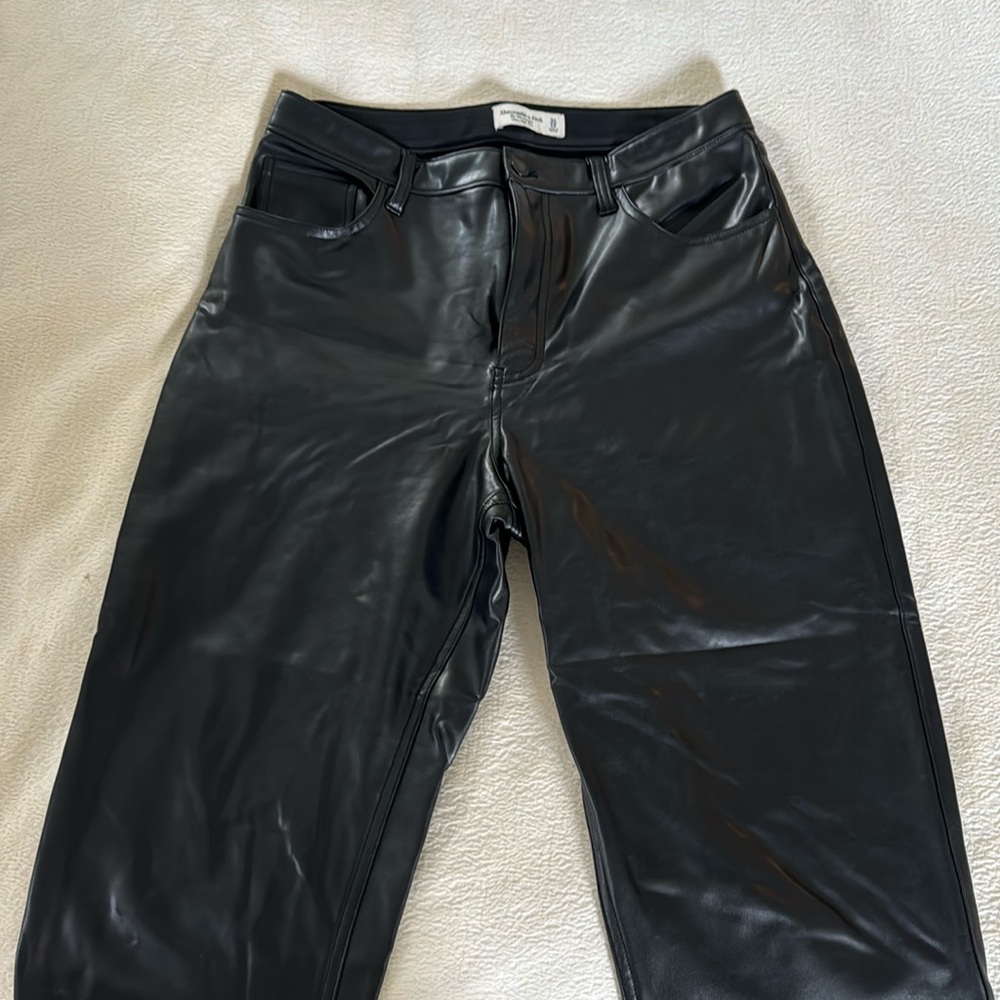 Abercrombie & Fitch Vegan Leather 90s Straight Pant